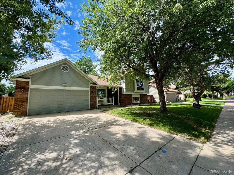 18912 E 44th Pl, Denver, CO 80249