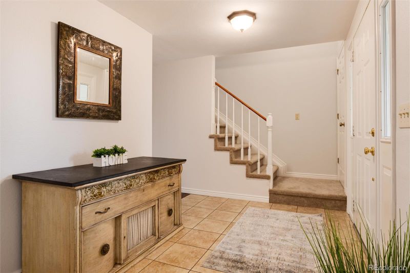 662 Northridge Rd, Highlands Ranch, CO 80126