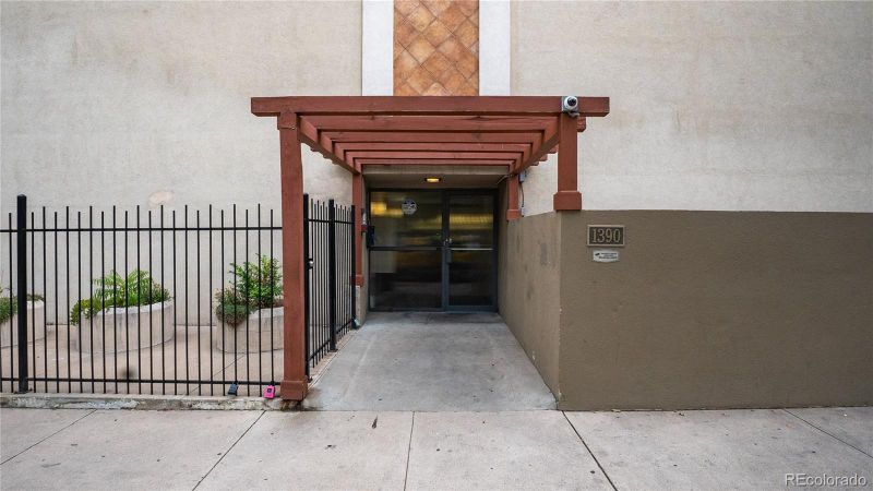 1390 N Emerson St #108, Denver, CO 80218