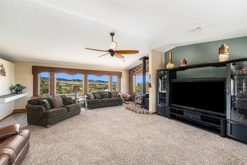 6566 Winnebago Way, Sedalia, CO 80135