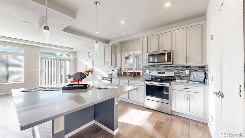 10038 Walden Ct, Commerce City, CO 80022