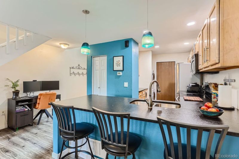6869 S Dover Way, Littleton, CO 80128