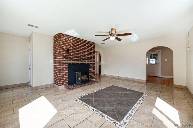 760 S Otis St, Lakewood, CO 80226