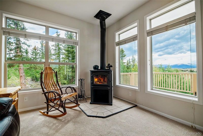 990 Cumberland Dr, Jefferson, CO 80456