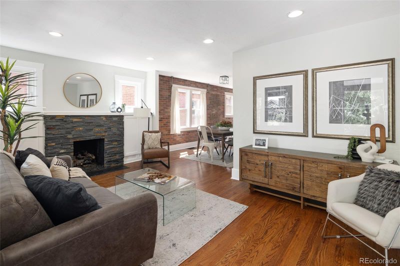 1033 Monroe St, Denver, CO 80206