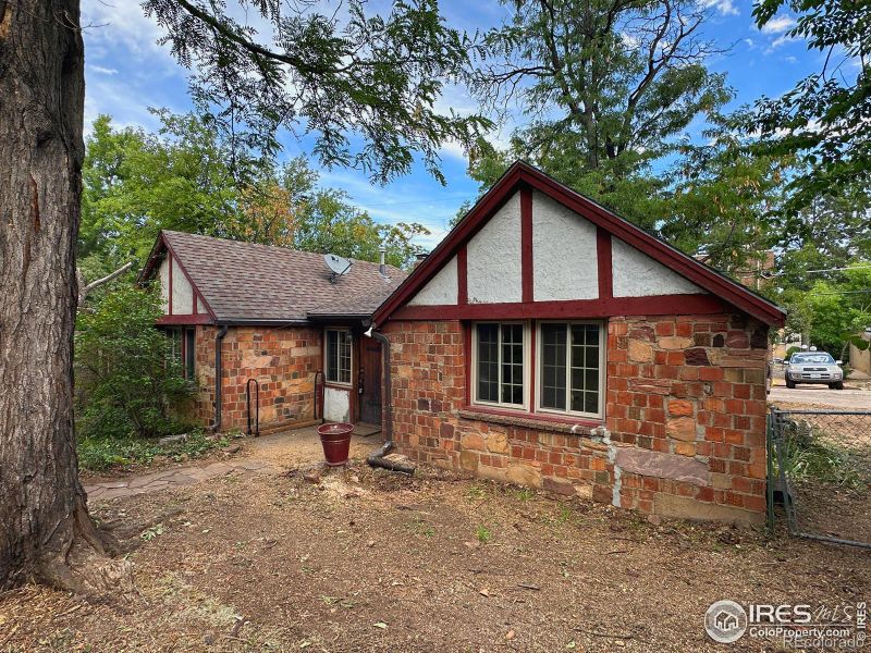 844 19th St, Boulder, CO 80302
