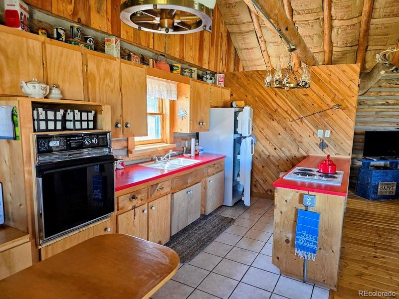 000 Aspen St, Hartsel, CO 80449