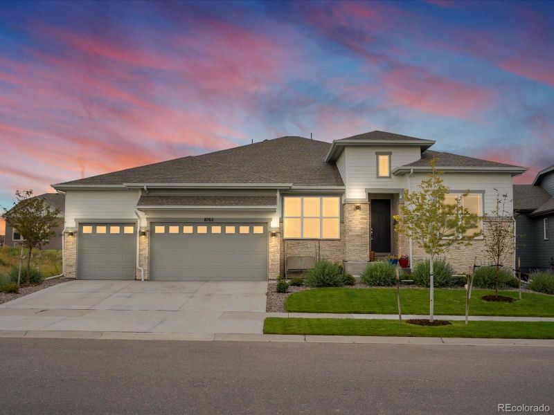 8765 S Quemoy St, Aurora, CO 80016