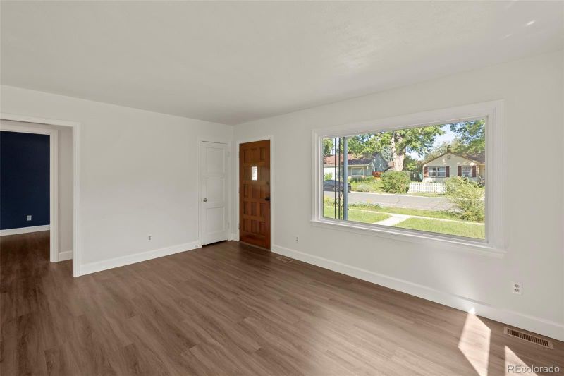 2402 N Franklin St, Colorado Springs, CO 80907