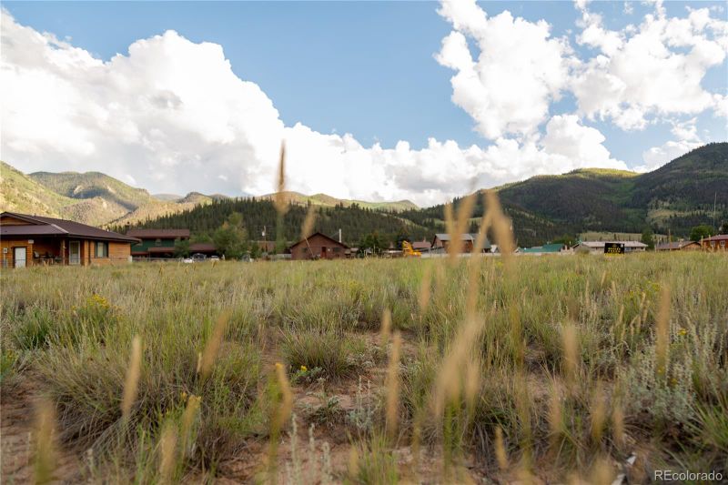 426 Apex Dr, Creede, CO 81130