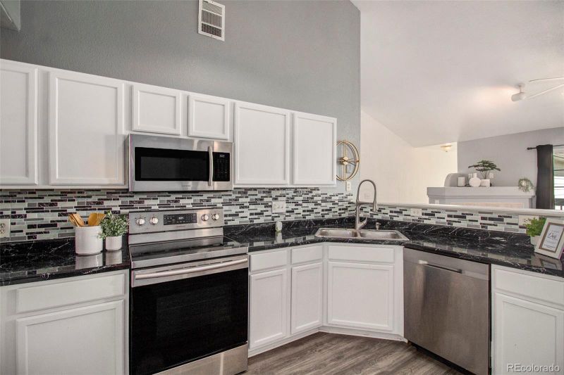 3231 E 103rd Pl #308, Thornton, CO 80229