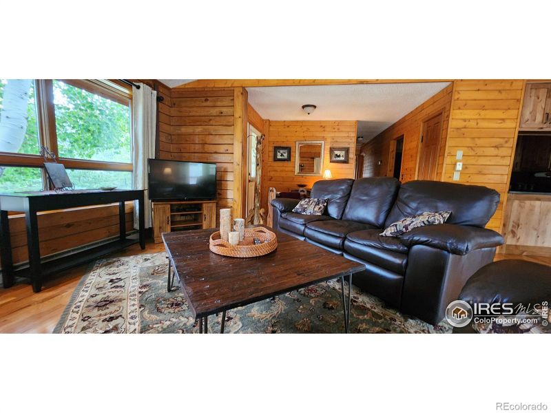 912 Rambling Dr, Estes Park, CO 80517
