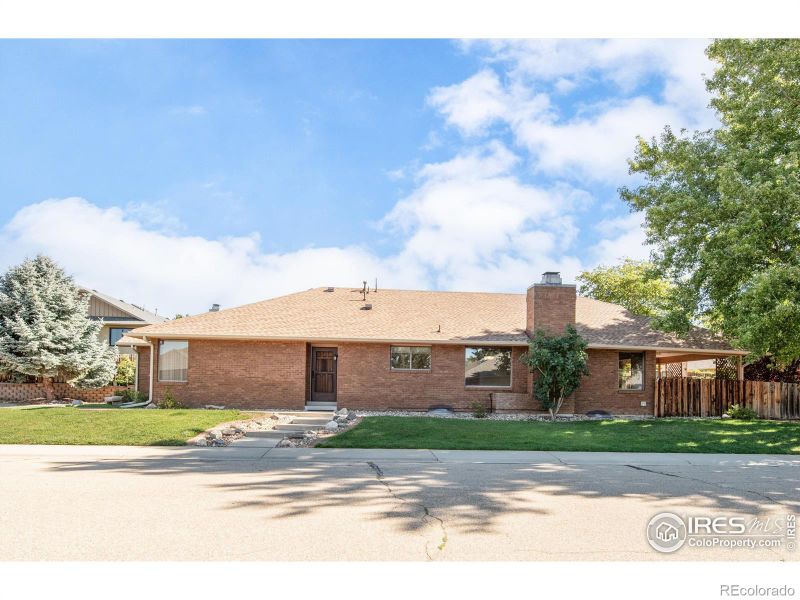 3520 Camden Dr, Longmont, CO 80503