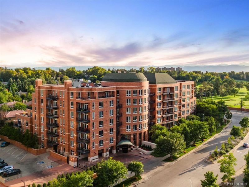 2400 E Cherry Creek South Dr #406, Denver, CO 80209
