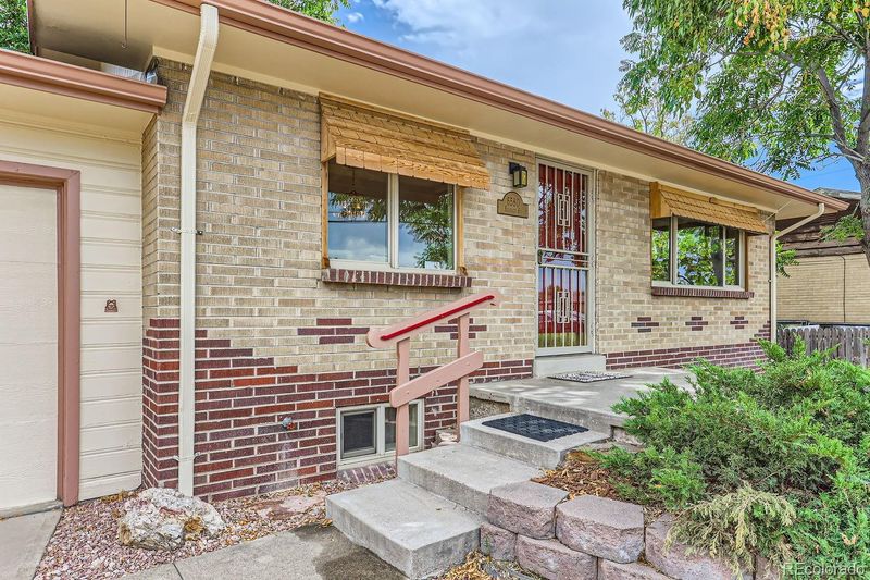 6580 Kearney St, Commerce City, CO 80022