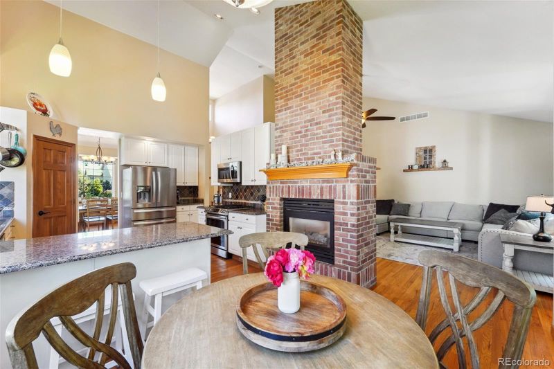 8319 Tabor Ct, Arvada, CO 80005