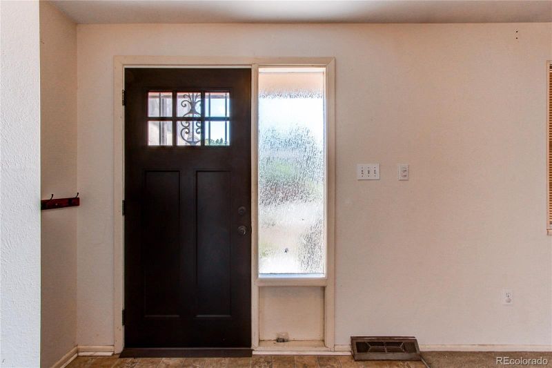 9591 W Florida Pl, Lakewood, CO 80232