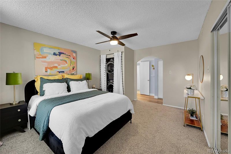 3325 S Monaco St #D, Denver, CO 80222