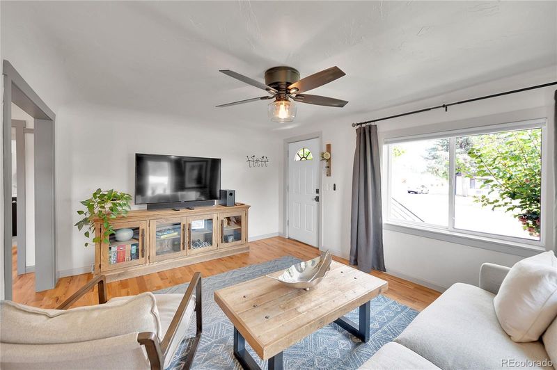 3301 S Emerson St, Englewood, CO 80113