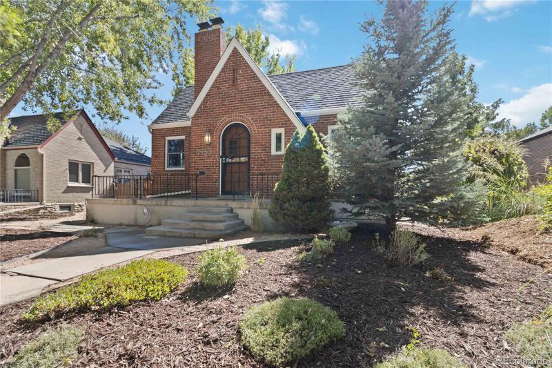 2930 W 39th Ave, Denver, CO 80211