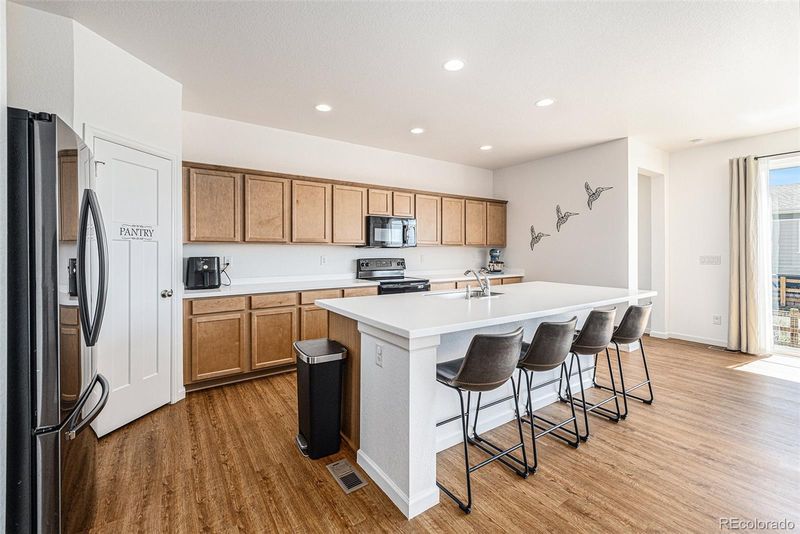 27840 E 7th Pl, Aurora, CO 80018