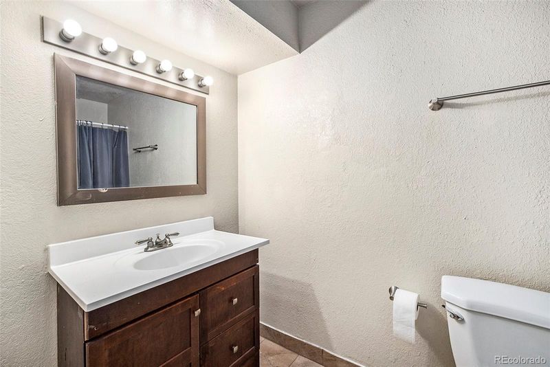 444 S Kittredge St #103, Aurora, CO 80017