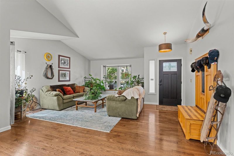 14534 E Wagontrail Dr, Aurora, CO 80015