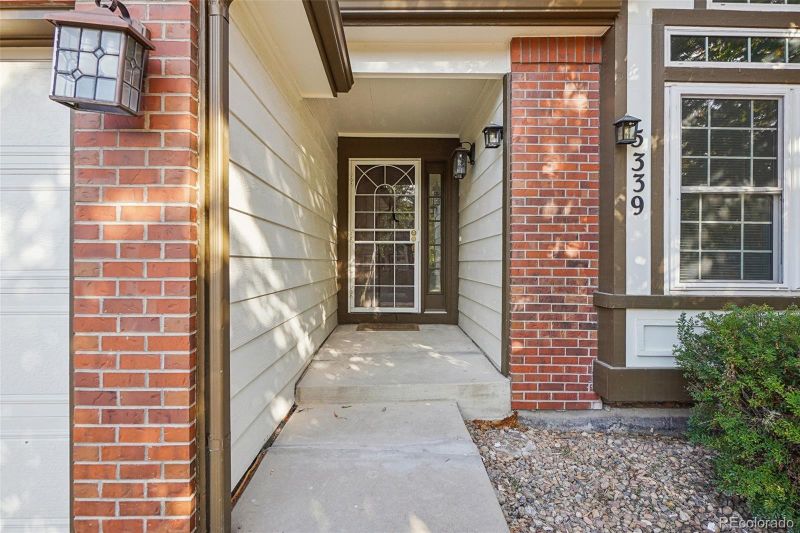 5339 S Flanders Way, Centennial, CO 80015