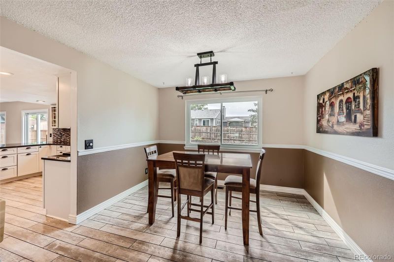 800 Prairie Ridge Rd, Highlands Ranch, CO 80126