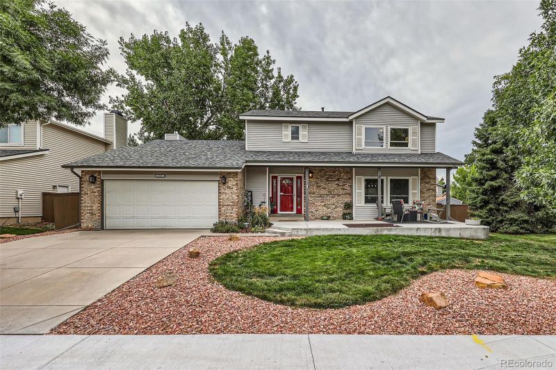 800 Prairie Ridge Rd, Highlands Ranch, CO 80126