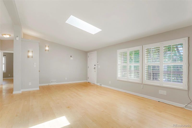 477 S Jasmine St, Denver, CO 80224