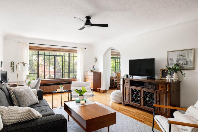 1060 N Washington St #202, Denver, CO 80203