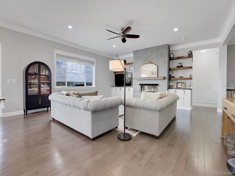 3922 Old Oaks St, Castle Rock, CO 80104