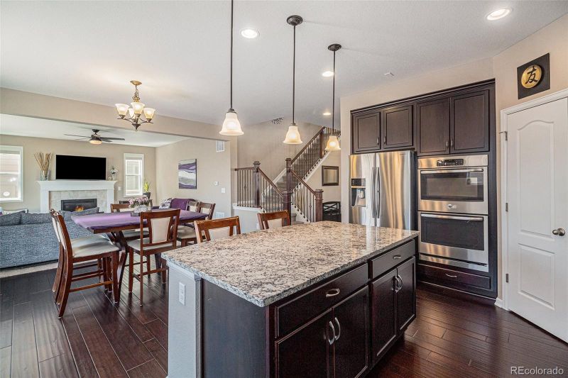 9586 Kentwick Cir, Englewood, CO 80112
