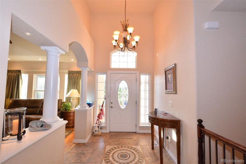 1502 W Caballo Dr, Pueblo, CO 81007