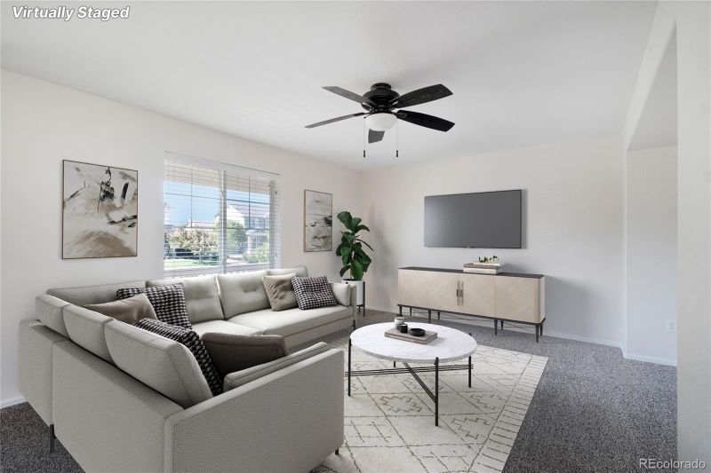 25811 E Byers Pl, Aurora, CO 80018