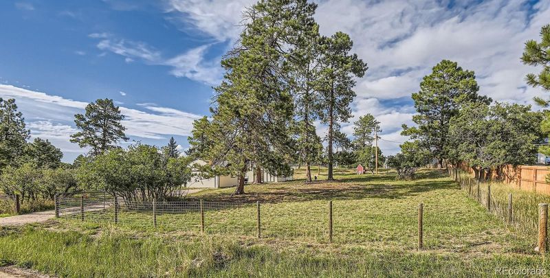 311 Stagecoach Trl, Elizabeth, CO 80107