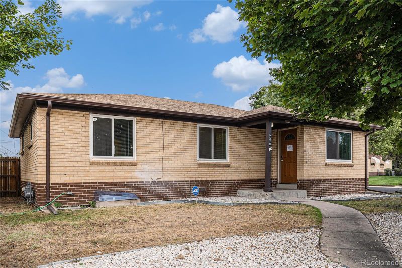 500 Emporia St, Aurora, CO 80010