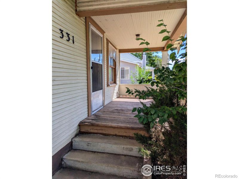 331 E 12th St, Loveland, CO 80537