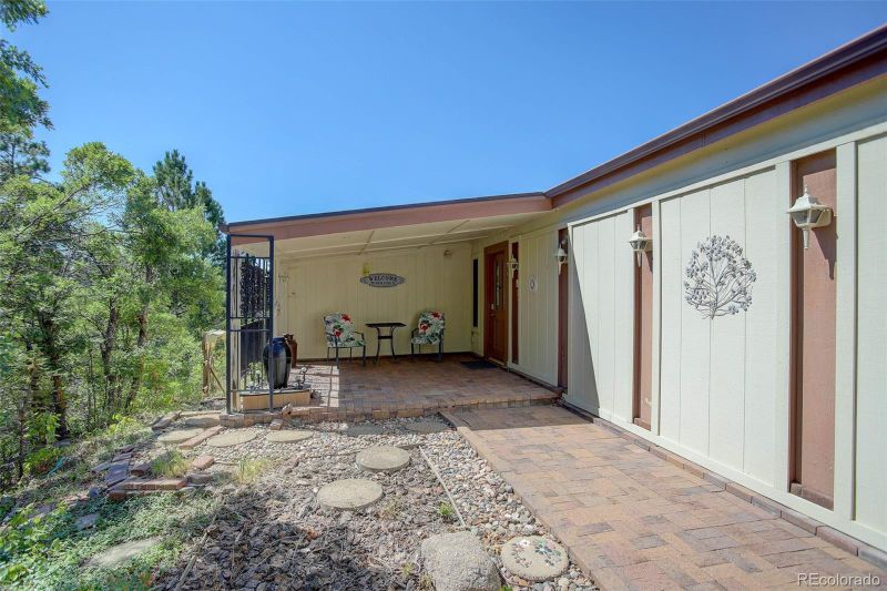 5035 N Lariat Dr, Castle Rock, CO 80108