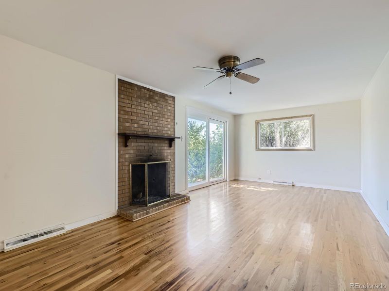 10603 E 6th Pl, Aurora, CO 80010