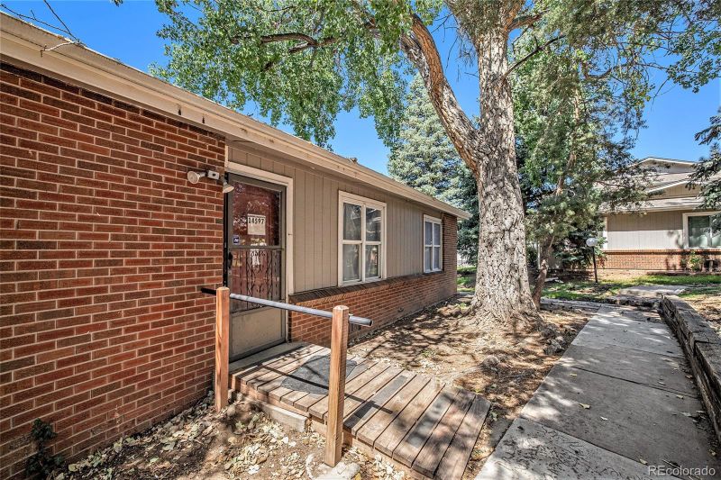 14597 E 12th Ave, Aurora, CO 80011