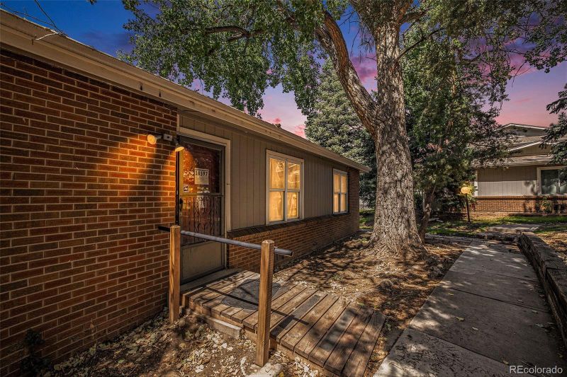 14597 E 12th Ave, Aurora, CO 80011