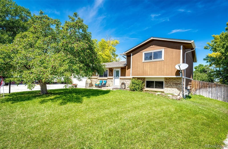 185 Pegasus Dr, Littleton, CO 80124