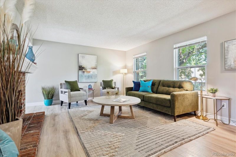 2541 E Geddes Pl, Centennial, CO 80122