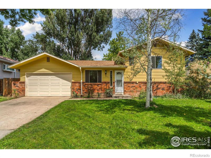 732 Oxford Ln, Fort Collins, CO 80525