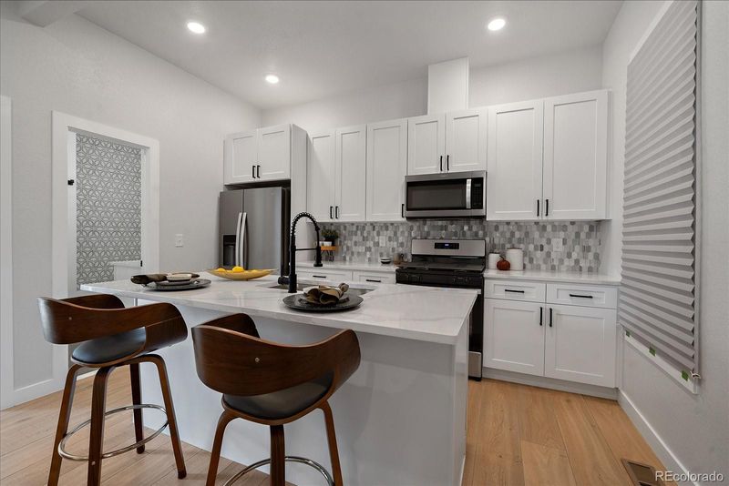 411 S Grant, Denver, CO 80209