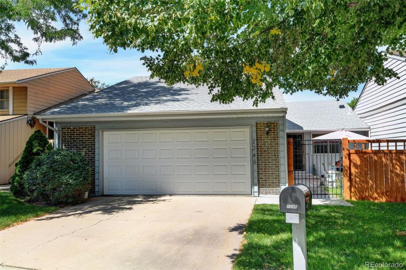 7345 W Maple Dr, Lakewood, CO 80226