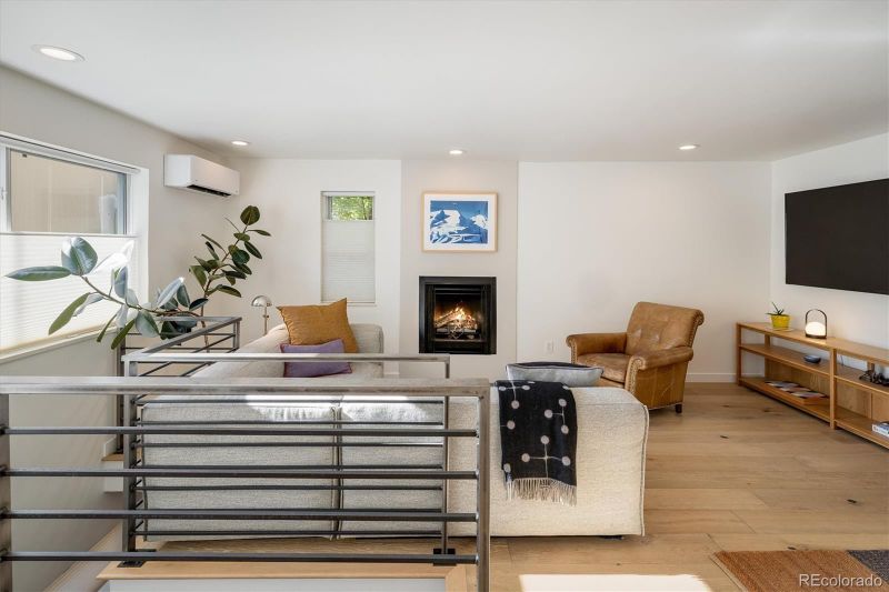 701 Pearl St #4, Boulder, CO 80302