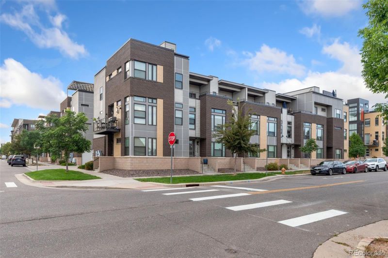 1555 Perry St, Denver, CO 80204